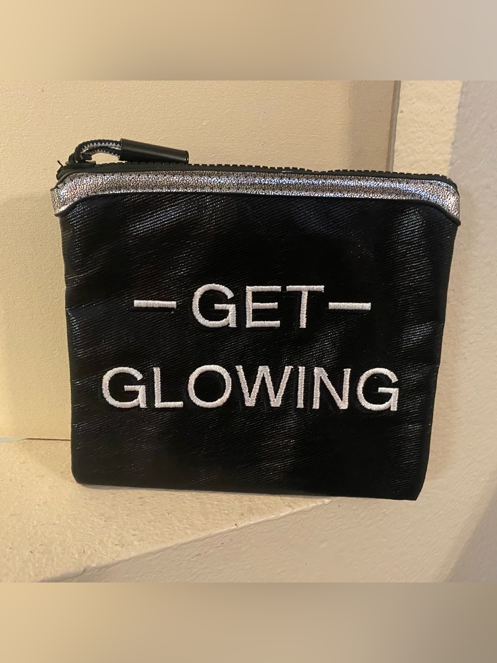 Henry Charles X Lime Life by Alcone. GET GLOWING Black Cosmetic Pouch. NWOT